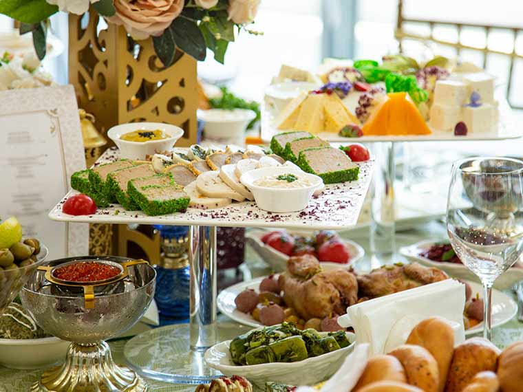 Catering & Food Planning by Wedding Curatorss