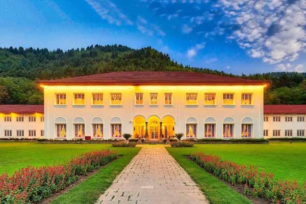 The LaLiT Grand Palace, Srinagar — luxury wedding venue in Srinagar